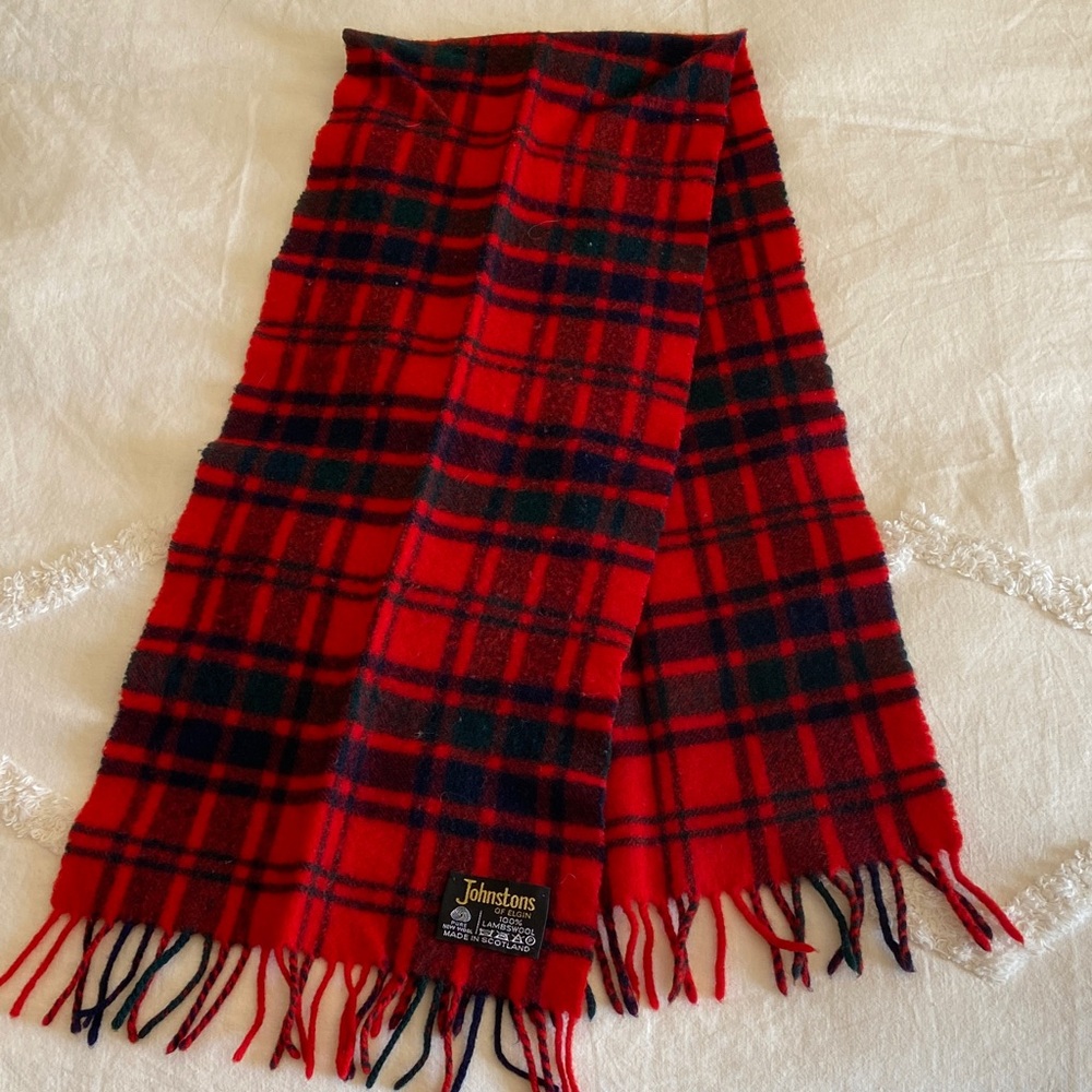 Johnstons of Elgin Red and Black Tartan Scarf 100% Lambswool